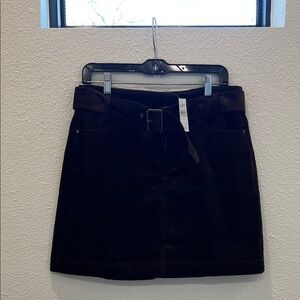 Elegant Black Women's Skirt